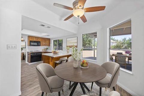 Tiny photo for 601 Las Arenas Court, Bakersfield, CA 93314 (MLS # SR25246144)