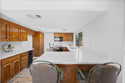 Tiny photo for 601 Las Arenas Court, Bakersfield, CA 93314 (MLS # SR25246144)