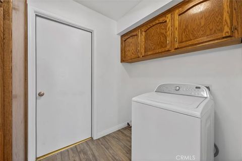 Tiny photo for 601 Las Arenas Court, Bakersfield, CA 93314 (MLS # SR25246144)