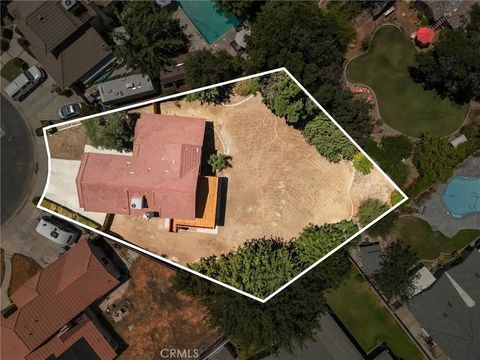 Tiny photo for 601 Las Arenas Court, Bakersfield, CA 93314 (MLS # SR25246144)