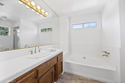 Tiny photo for 601 Las Arenas Court, Bakersfield, CA 93314 (MLS # SR25246144)