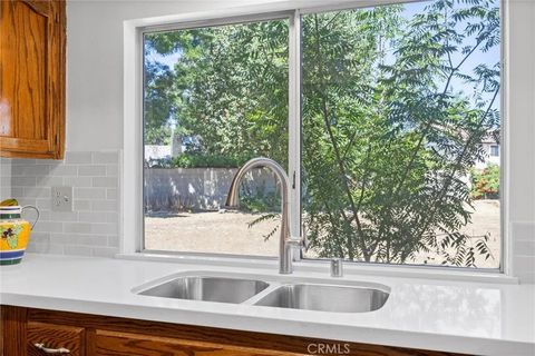 Tiny photo for 601 Las Arenas Court, Bakersfield, CA 93314 (MLS # SR25246144)