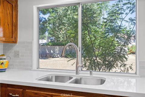 Tiny photo for 601 Las Arenas Court, Bakersfield, CA 93314 (MLS # SR25246144)