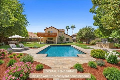Photo of 601 Las Arenas Court, Bakersfield, CA 93314 (MLS # SR25246144)