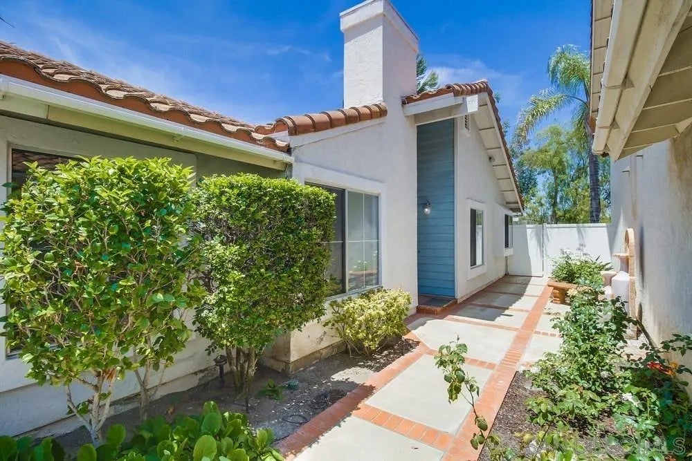 Photo of 2474 Royal St James Dr, El Cajon, CA 92019 (MLS # 260025484)