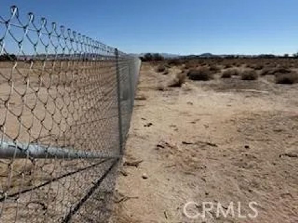 Photo of 34653 Purple Sage Rd, Newberry Springs, CA 92365 (MLS # HD26083938)