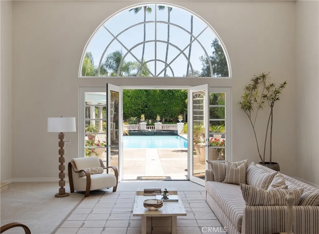 16727 Camino Sierra del Sur Drive