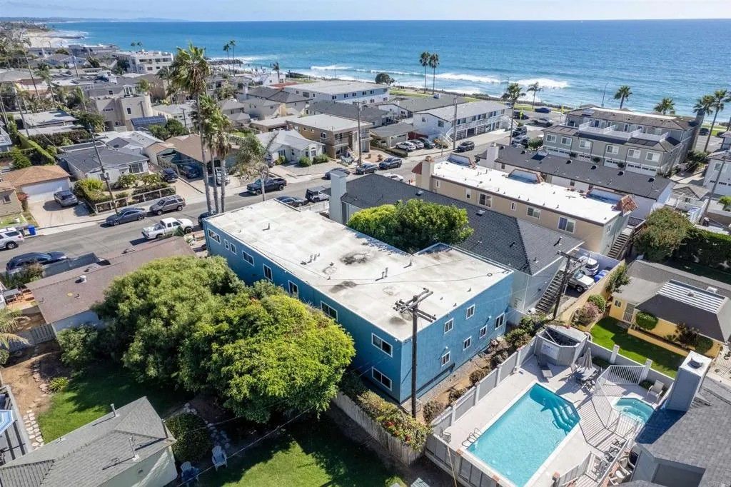 Photo of 160 Hemlock Ave, Carlsbad, CA 92008 (MLS # NDP2509317)