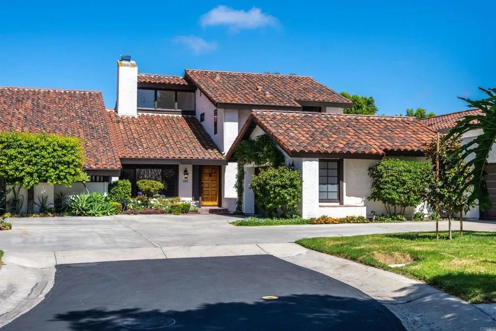 Photo of 1377 Camino Teresa, Solana Beach, CA 92075 (MLS # NDP2604588)