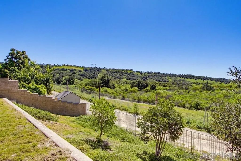 Photo of 24 Chisholm Trail, Trabuco Canyon, CA 92679 (MLS # 260005929)