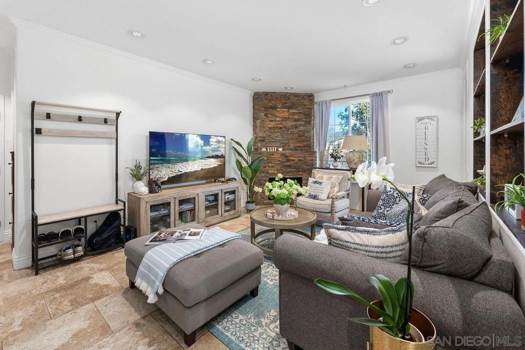 Photo of 12366 Carmel Country Rd #207, San Diego, CA 92130 (MLS # 260003670)