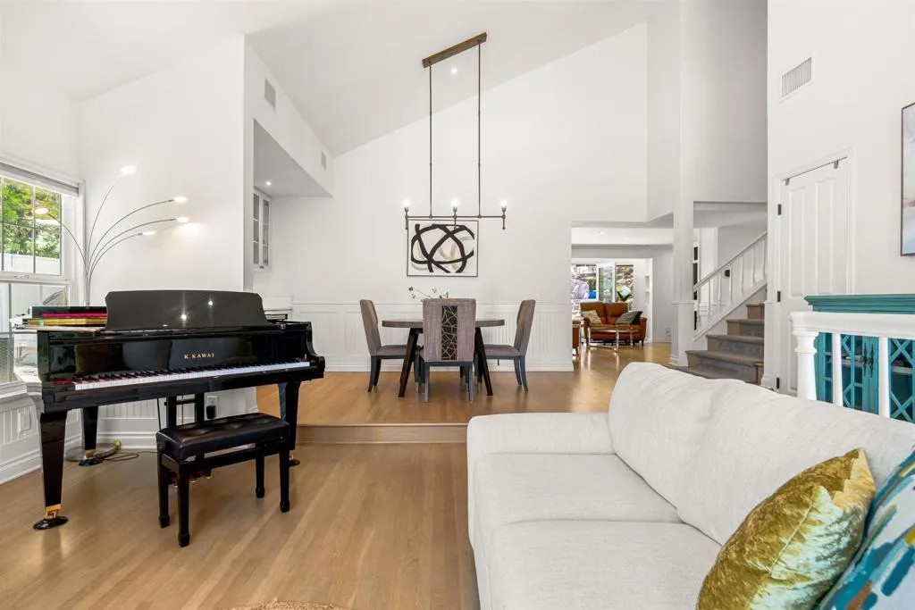 3533 Calle Gavanzo