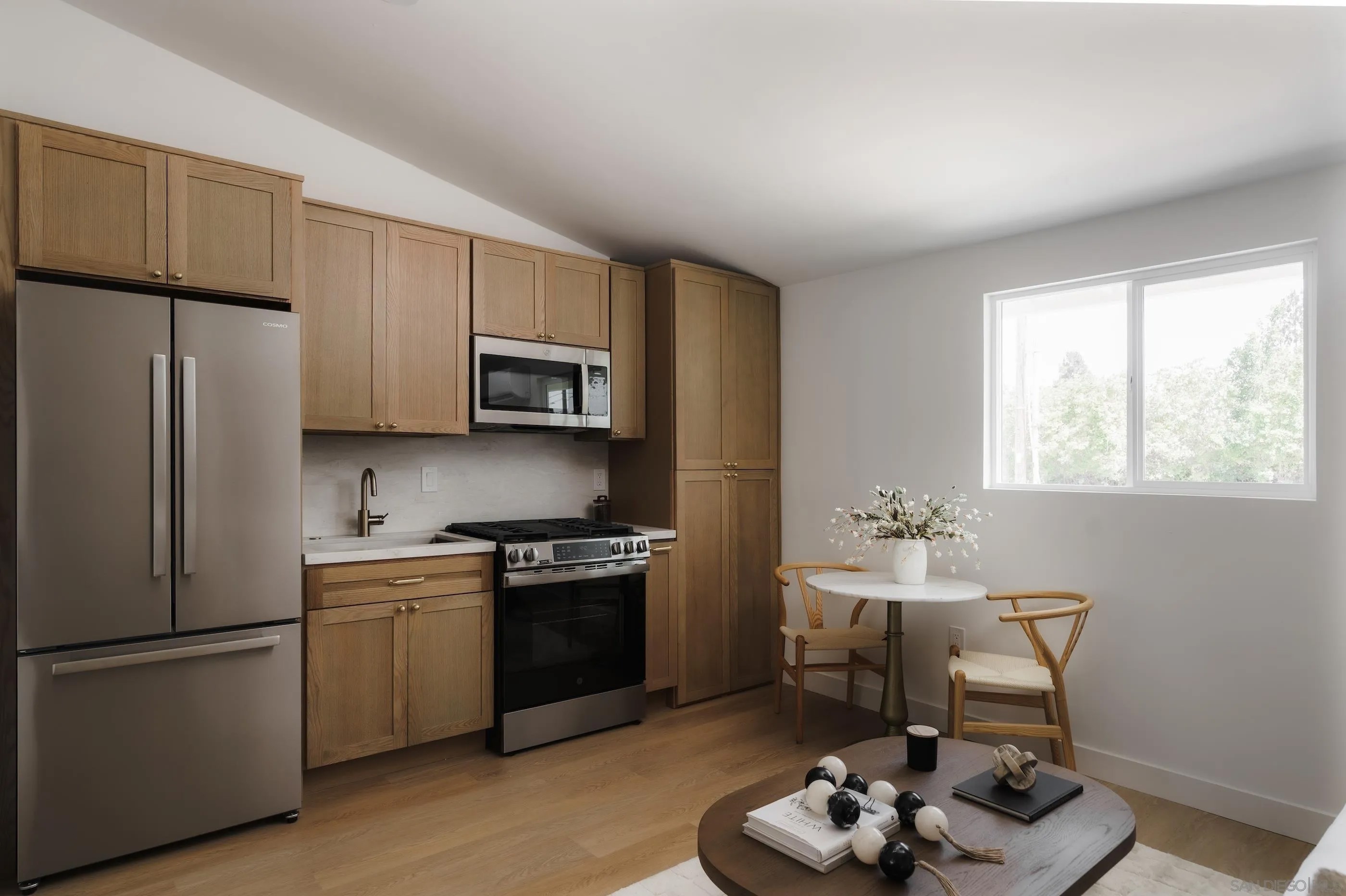 2806 Mission Village Dr