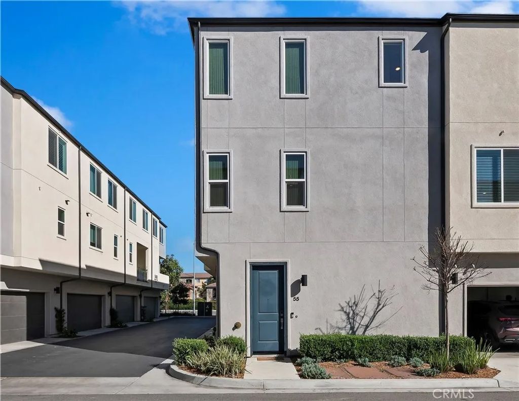 Photo of 5494 Seacliff Place #55, San Diego, CA 92154 (MLS # SW26038955)