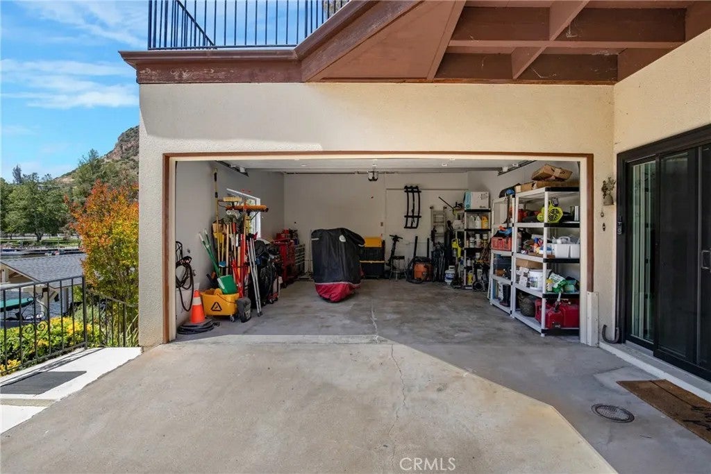 2232 East Lakeshore Drive