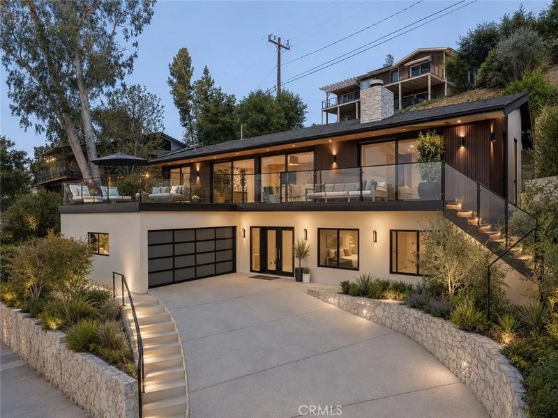2232 East Lakeshore Drive