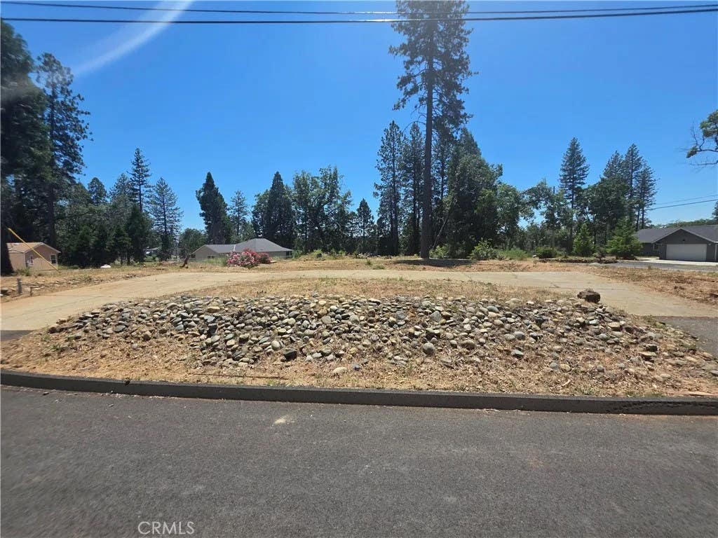 Photo of 6208 Salk CT, Magalia, CA 95954 (MLS # SN26134096)