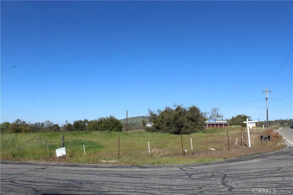 Photo of 0 Yosemite Spring, Coarsegold, CA 93614 (MLS # FR26051632)