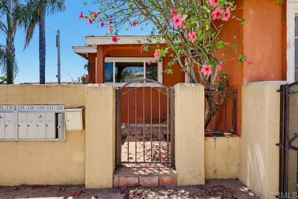 220 CALLE PRIMERA