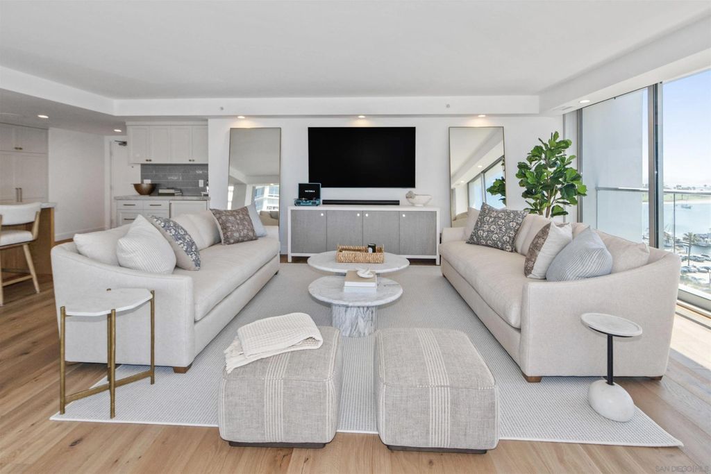 Photo of 1710 Avenida Del Mundo #803, Coronado, CA 92118 (MLS # 250031707)