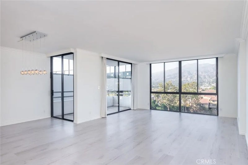 343 E Pioneer Drive 802