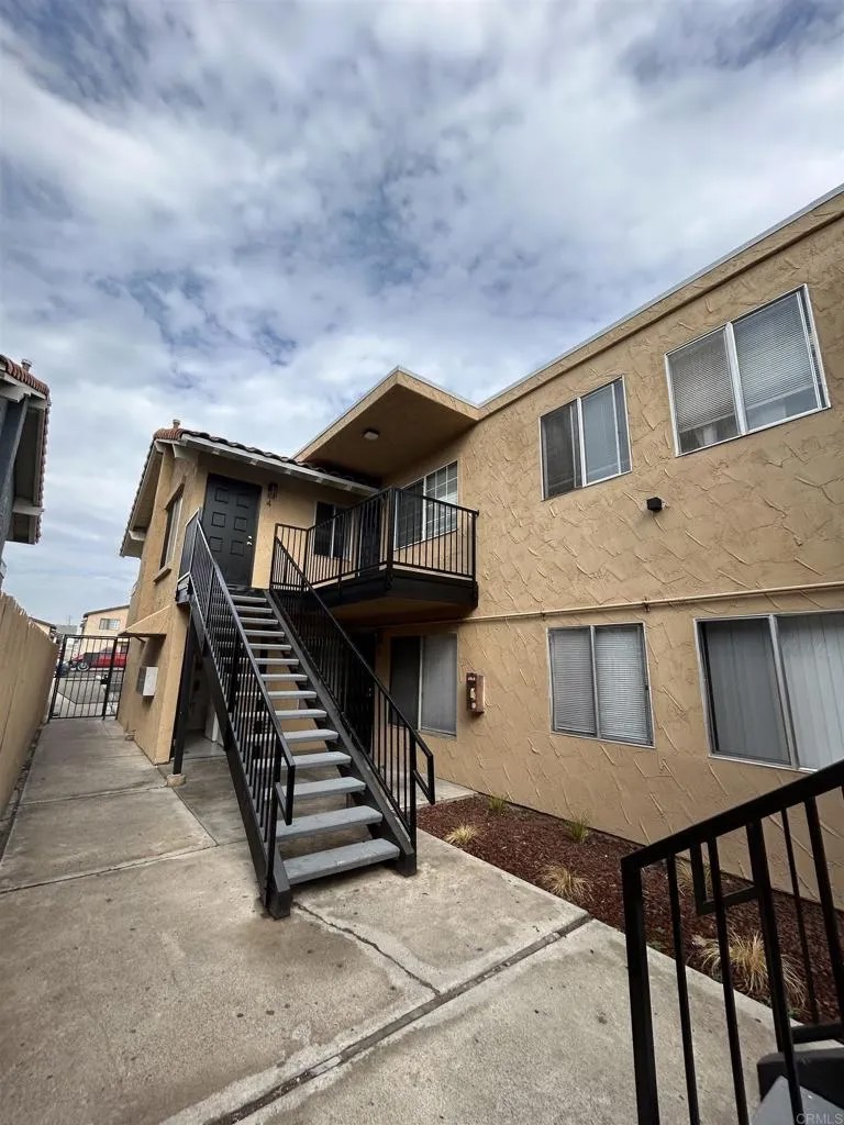 2621 Highland Avenue