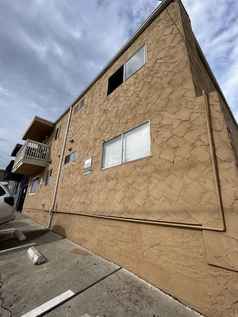 2621 Highland Avenue