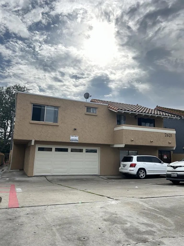 2621 Highland Avenue
