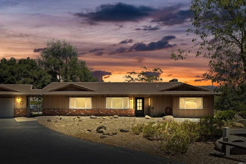 Photo of 2686 Via Viejas, Alpine, CA 91901 (MLS # PTP2601332)