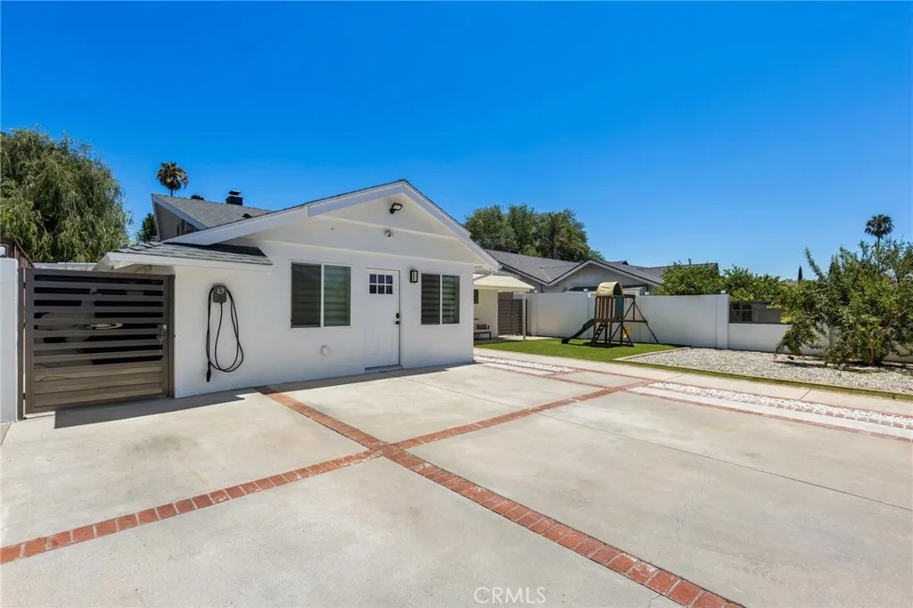 8416 Rhea Avenue
