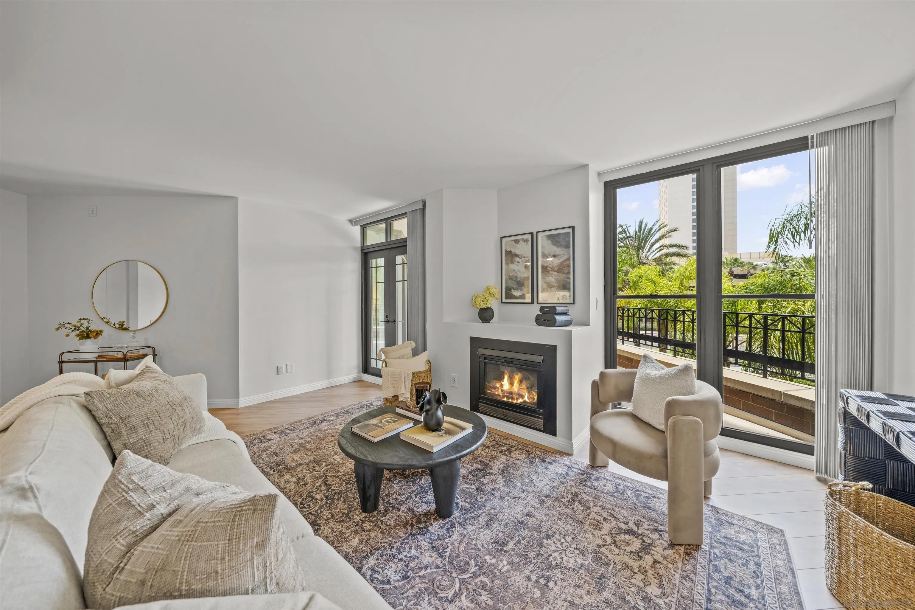 500 W Harbor Drive 318
