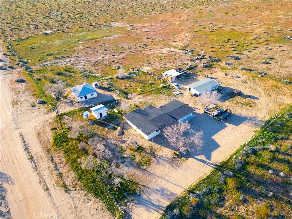 Photo of 10350 Colusa Rd, Adelanto, CA 92301 (MLS # CV26041548)