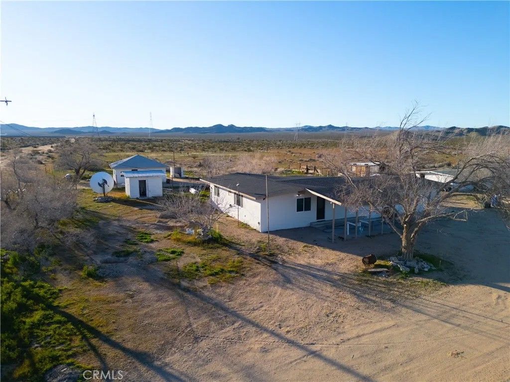 Photo of 10350 Colusa Rd, Adelanto, CA 92301 (MLS # CV26041548)
