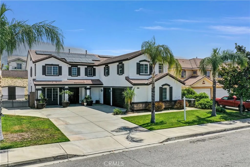 3002 Muir Mountain