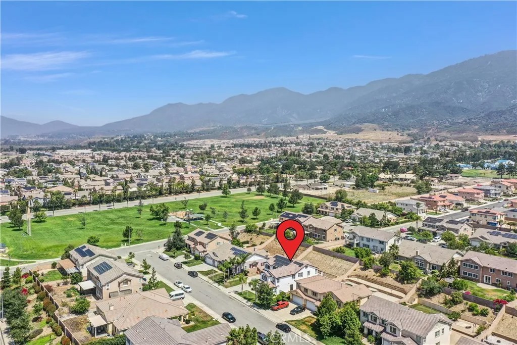 3002 Muir Mountain