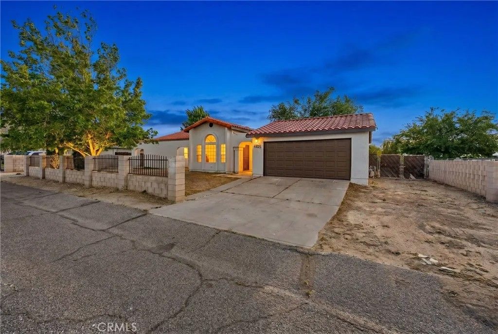 Photo of 40251 Fieldspring ST, Palmdale, CA 93591 (MLS # SR26100704)