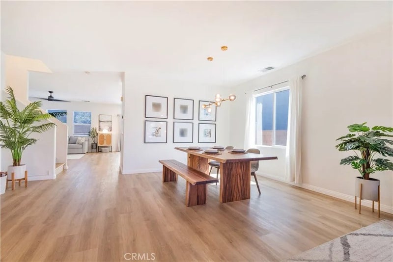 12947 Oakdale