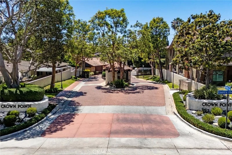 4000 Marion Way