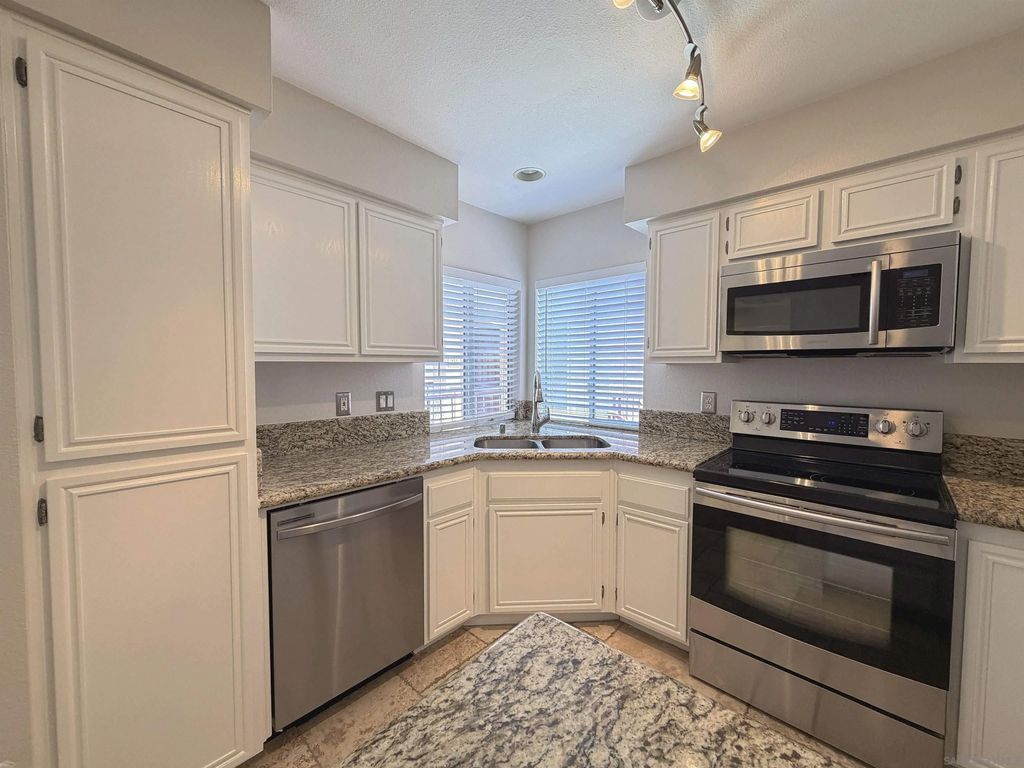 Photo of 18680 Caminito Cantilena #236, San Diego, CA 92128 (MLS # 260007900)