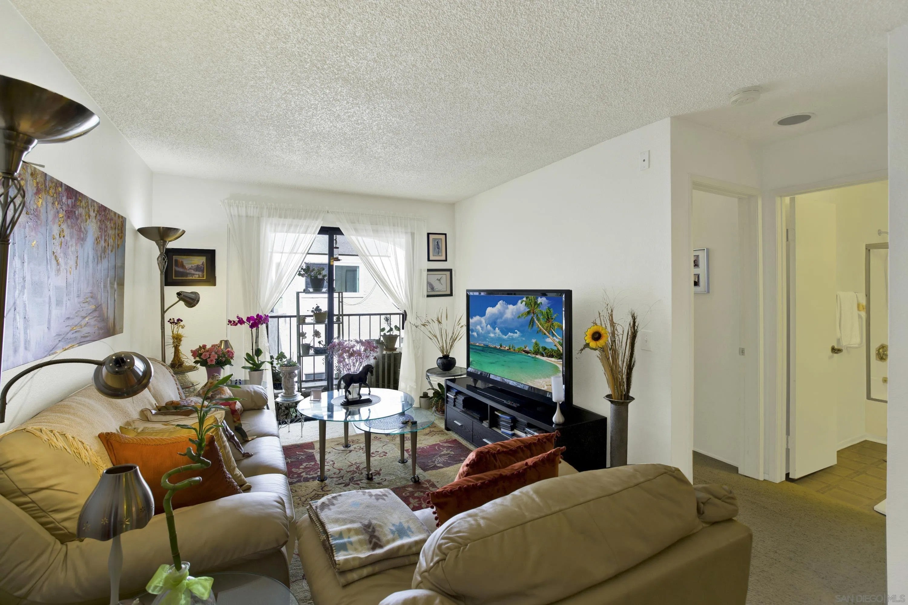 6330 Genesee Ave 209