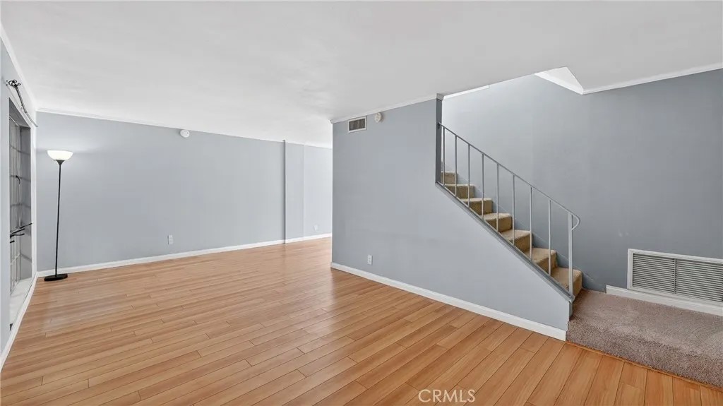 1800 W Gramercy 17