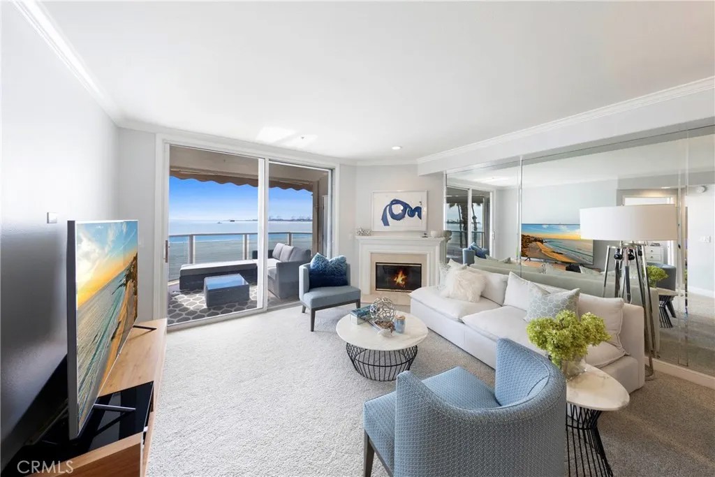 1500 E OCEAN Boulevard 206