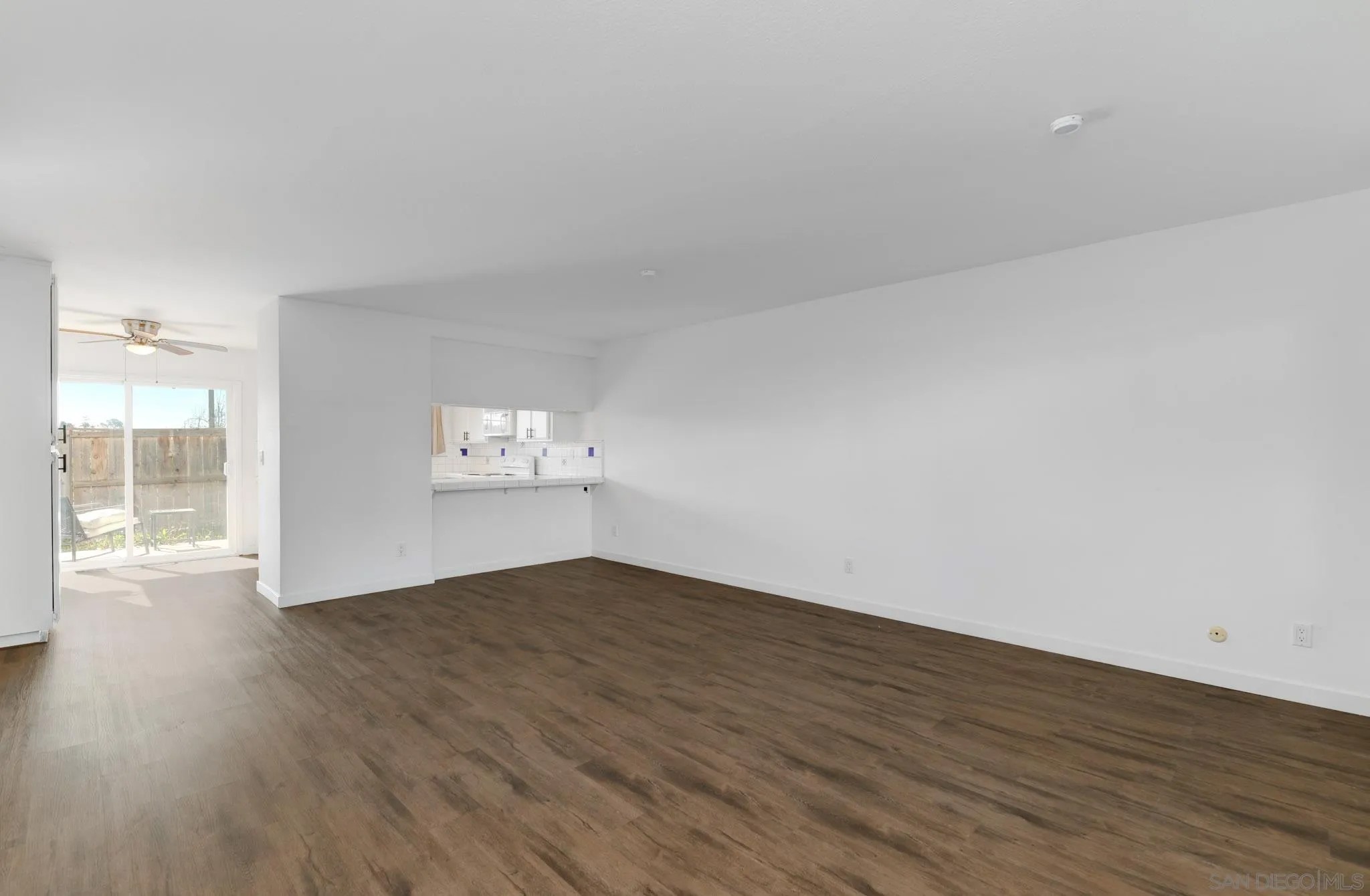 625 S Fig Street 10