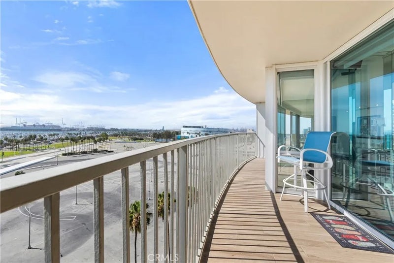 700 E Ocean Boulevard 1206