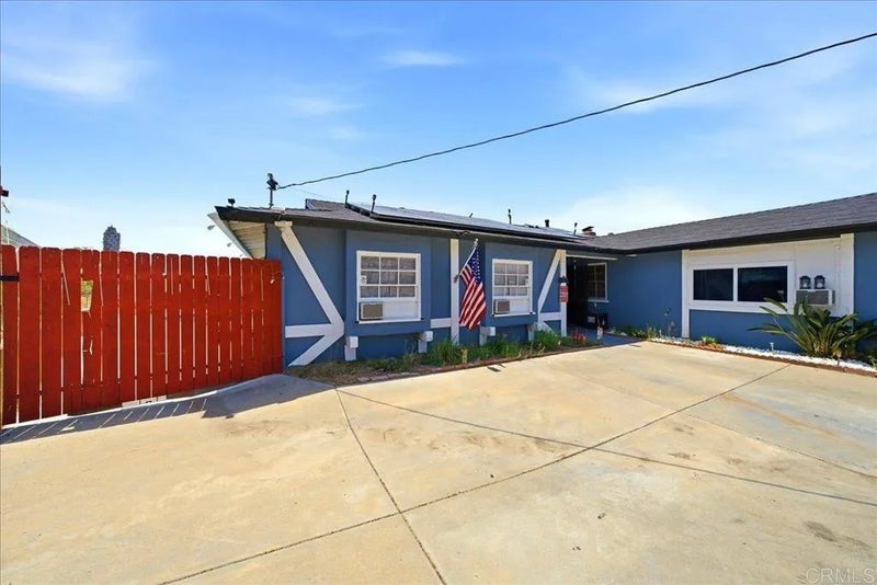 1475 Lily Avenue