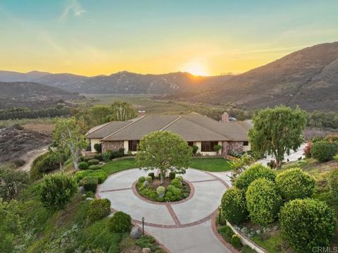 3652 Monte Real Escondido CA 92029