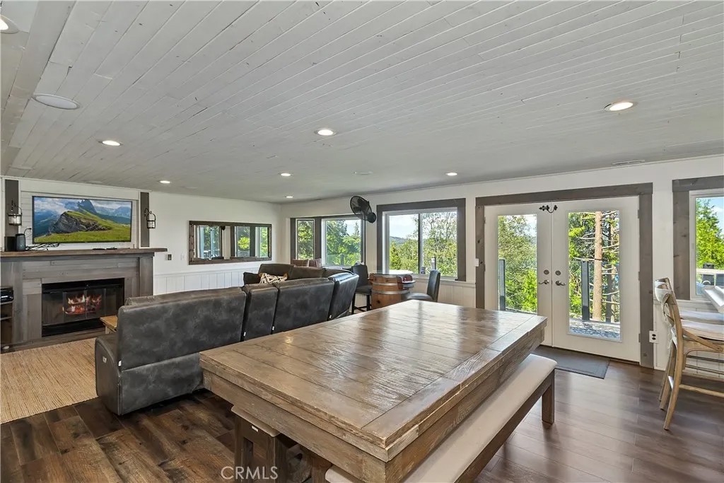 533 Sunderland Court