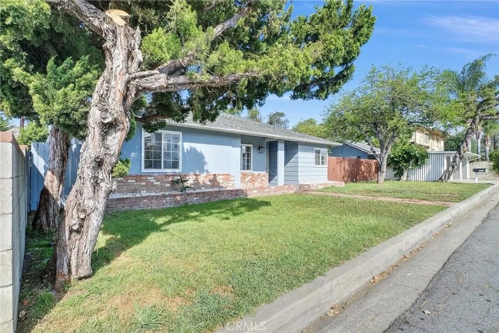 Photo of 1611 S Fourth Avenue, Arcadia, CA 91006 (MLS # AR26063886)