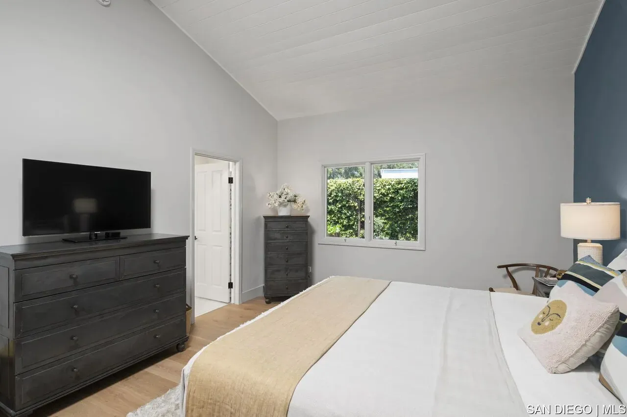 La Jolla, California 92037, United States, 5 Bedrooms Bedrooms, ,6 BathroomsBathrooms,Residential,Active,165179