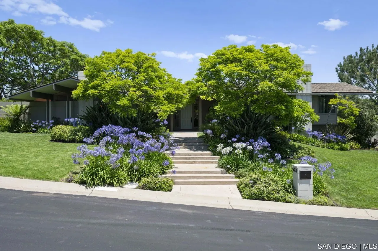 La Jolla, California 92037, United States, 5 Bedrooms Bedrooms, ,6 BathroomsBathrooms,Residential,Active,165179